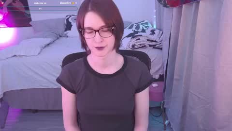 Vivi online show from March 2025 03:19:01 AM