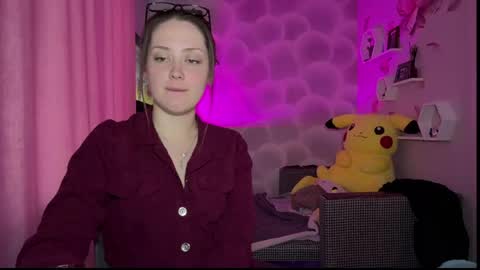 Snapshot of evaxblush chatting on April 2026 09:05:01 AM EvaxBlush online show from April 2026 09:05:01 AM