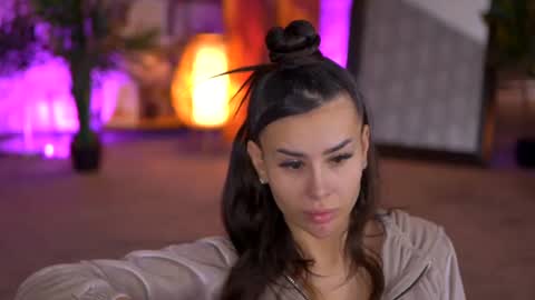 Eva online show from February 2025 06:02:01 AM