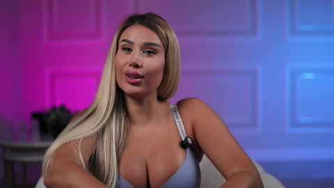 Eva online show from October 2025 06:52:02 PM