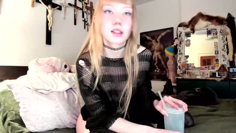 Goddess Eve online show from December 2025 12:19:02 AM