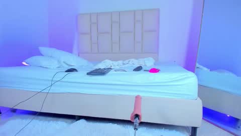 Snapshot of eve__queen chatting on November 2025 03:16:02 AM Eva Queen online show from November 2025 03:16:02 AM