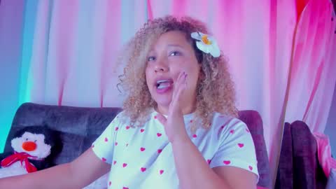 Snapshot of eve__queen chatting on November 2025 03:14:02 PM Eva Queen online show from November 2025 03:14:02 PM