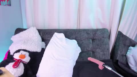 Snapshot of eve__queen chatting on December 2025 11:41:02 AM Eva Queen online show from December 2025 11:41:02 AM