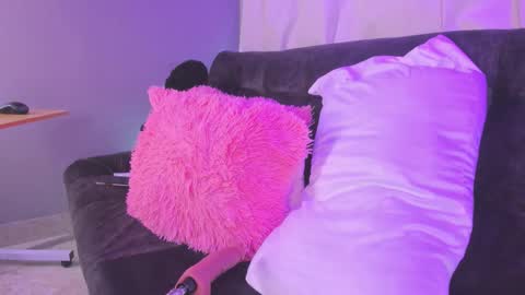 Eva Queen online show from December 2025 09:04:01 AM