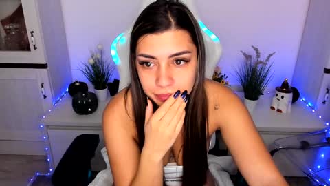 Snapshot of eveeevian chatting on December 2024 05:38:02 AM eveeevian online show from December 2024 05:38:02 AM