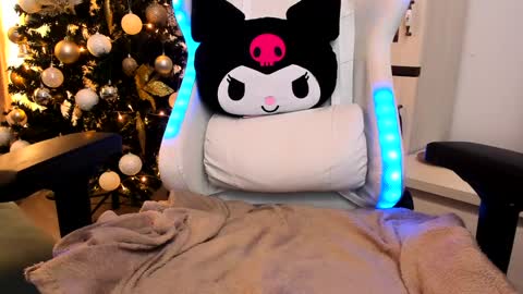 Snapshot of eveeevian chatting on December 2024 10:42:02 AM eveeevian online show from December 2024 10:42:02 AM