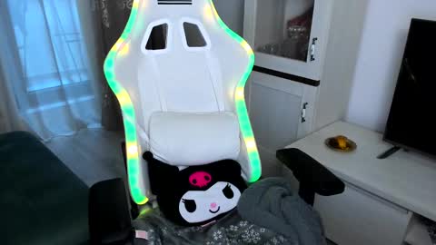 Snapshot of eveeevian chatting on February 2025 05:22:02 PM eveeevian online show from February 2025 05:22:02 PM