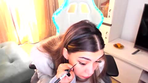 Snapshot of eveeevian chatting on February 2025 11:38:02 AM eveeevian online show from February 2025 11:38:02 AM