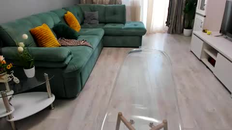 Snapshot of eveeevian chatting on September 2025 09:44:01 AM eveeevian online show from September 2025 09:44:01 AM