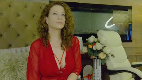 EveHamilton online show from January 2025 07:37:01 PM