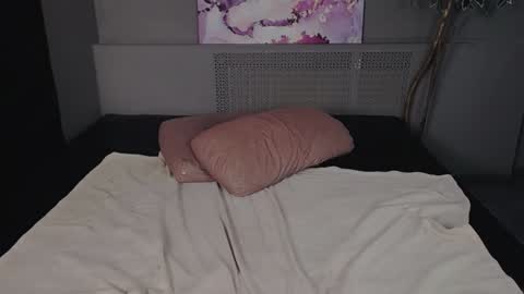 EveLibston online show from December 2024 03:39:01 AM