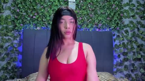 Snapshot of evelin_33 chatting on September 2025 09:06:02 PM E V E L I N online show from September 2025 09:06:02 PM