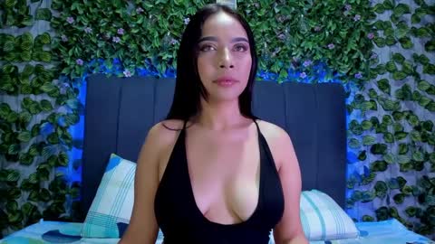 Snapshot of evelin_33 chatting on September 2025 05:16:02 PM E V E L I N online show from September 2025 05:16:02 PM