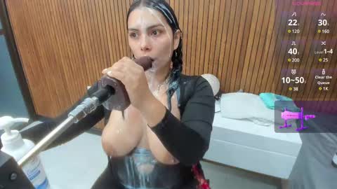 EVELIN online show from February 2025 06:09:02 PM