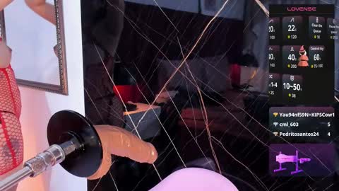 EVELIN online show from October 2025 12:17:02 PM