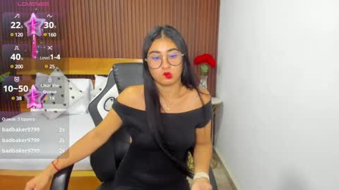 Snapshot of evelin_leroy chatting on January 2025 12:10:01 PM BELLA online show from January 2025 12:10:01 PM