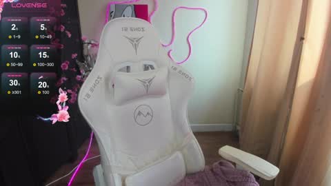 Evelina online show from March 2026 03:28:02 AM