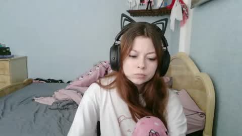 Snapshot of evelinamercer chatting on July 2026 08:55:02 AM Alice 3 online show from July 2026 08:55:02 AM
