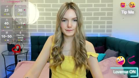 Snapshot of evelineamore chatting on April 2026 08:37:01 AM Eveline online show from April 2026 08:37:01 AM