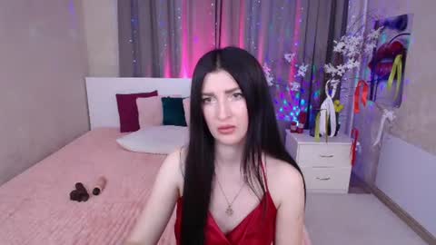 Snapshot of evelingills chatting on June 2026 05:19:02 AM Evelin online show from June 2026 05:19:02 AM