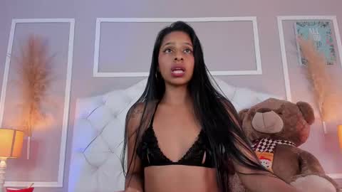 Snapshot of evelyn__ebony chatting on December 2024 09:33:02 AM evelyn ebony online show from December 2024 09:33:02 AM