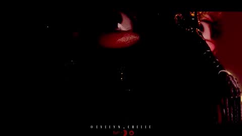 Snapshot of evelyn_chelle chatting on March 2026 10:05:02 PM Im Eve or Chelle Next Stream 191224 online show from March 2026 10:05:02 PM