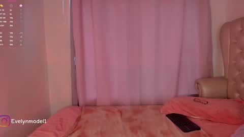 evelyn evelyn online show from February 2025 03:52:01 PM