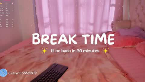 evelyn evelyn online show from February 2025 07:17:02 PM