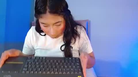Snapshot of evelyn_flores1 chatting on July 2026 03:22:01 AM online show from July 2026 03:22:01 AM