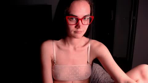 Evelyn online show from April 2026 06:57:01 PM