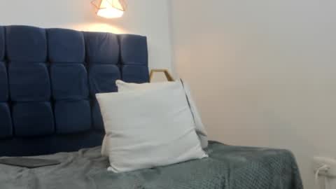 Snapshot of evelyn_morgan1 chatting on December 2024 06:30:02 AM evelyn_morgan1 online show from December 2024 06:30:02 AM