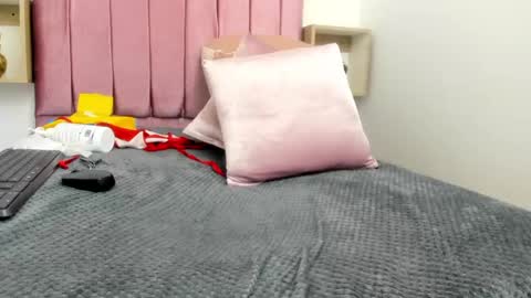 Snapshot of evelyn_morgan1 chatting on January 2025 05:31:01 AM evelyn_morgan1 online show from January 2025 05:31:01 AM