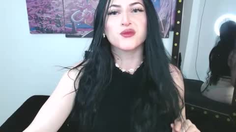 Snapshot of evelyn_sheeran chatting on October 2025 03:32:01 AM Julieta online show from October 2025 03:32:01 AM