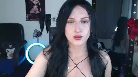 Snapshot of evelyn_sheeran chatting on March 2026 02:34:02 AM Julieta online show from March 2026 02:34:02 AM