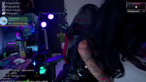 Snapshot of evelyne92 chatting on March 2026 09:22:02 PM Evelyne online show from March 2026 09:22:02 PM