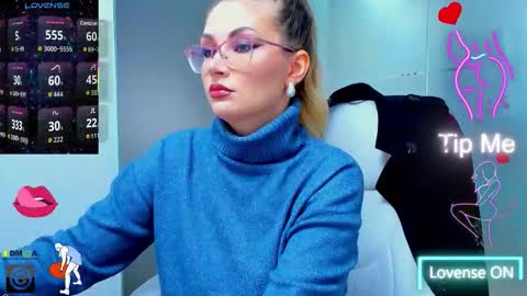 evelyne_rose online show from October 2025 07:31:02 AM