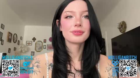 Snapshot of evelynforever chatting on April 2026 08:58:02 PM Evelyn online show from April 2026 08:58:02 PM