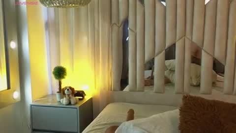 EvelynRosess online show from March 2025 09:48:02 PM