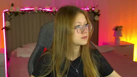 Snapshot of evemundie chatting on November 2025 09:31:01 AM Eve online show from November 2025 09:31:01 AM