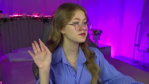 Snapshot of evemundie chatting on November 2025 09:23:01 AM Eve online show from November 2025 09:23:01 AM