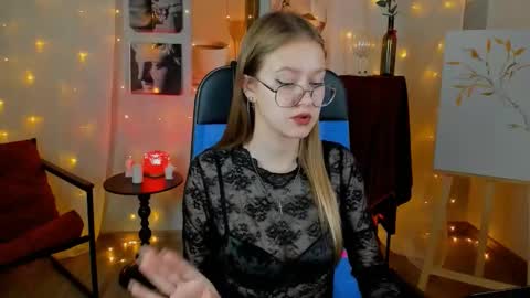 Snapshot of evemundie chatting on December 2025 12:54:01 PM Eve online show from December 2025 12:54:01 PM