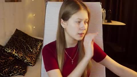 Snapshot of evemundie chatting on December 2025 06:28:01 AM Eve online show from December 2025 06:28:01 AM