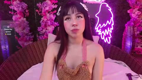 everly_grace online show from October 2025 08:38:02 PM