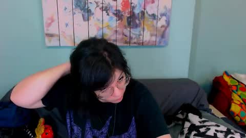 Everly online show from April 2026 12:09:02 AM