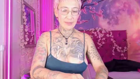Snapshot of everlyn_sexx chatting on March 2026 12:17:02 AM everlyn_sexx online show from March 2026 12:17:02 AM