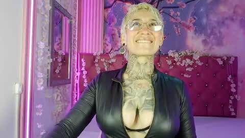 Snapshot of everlyn_sexx chatting on April 2026 01:58:02 PM everlyn_sexx online show from April 2026 01:58:02 PM