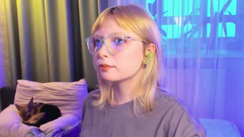 Forget me not eve on CB online show from November 2025 11:56:02 AM