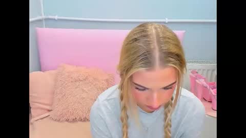 Eve online show from October 2025 05:04:02 PM