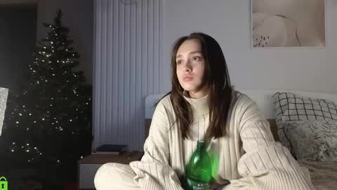 Snapshot of evi_woow chatting on December 2024 06:57:02 PM evi_woow online show from December 2024 06:57:02 PM